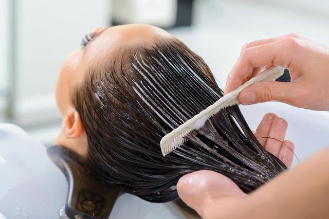 Coconut-Milk-For-Hair-Conditioning.jpg