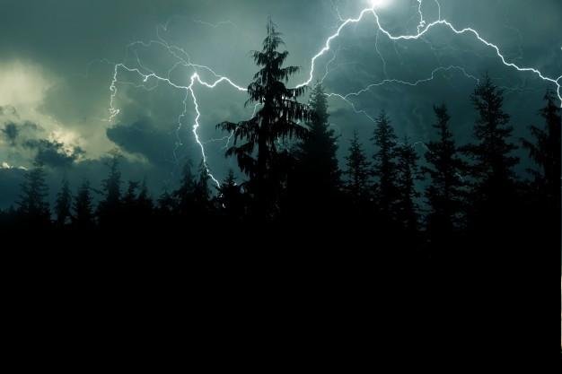 stormy-night-background_1426-1203.jpg