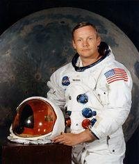200px-Neil_Armstrong_pose_1969.jpg