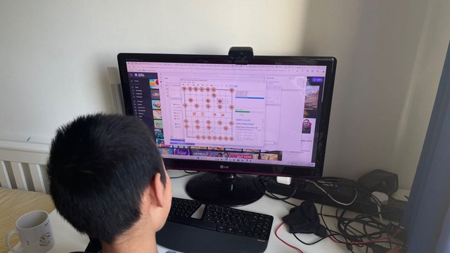 My son plays Chinese Chess vs a Simple Chinese Chess AI