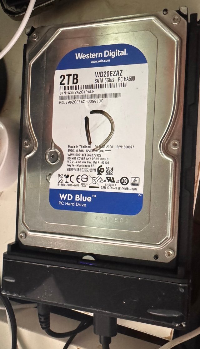 The West Data Hard Drive that is used to install on the HPZ800 which takes at most 4 hard drives.