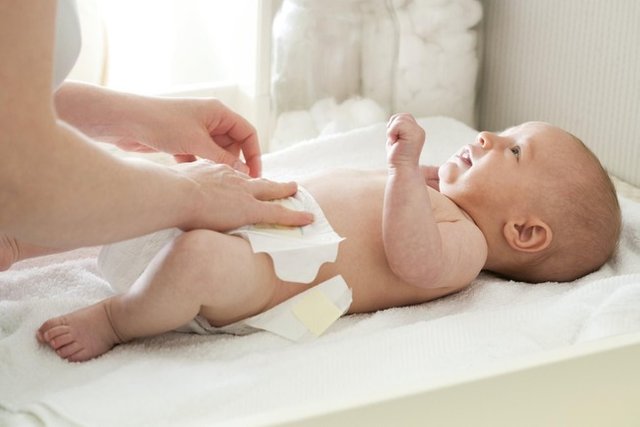 trẻ sơ sinh đi ngoài bao nhiêu 1 ngày