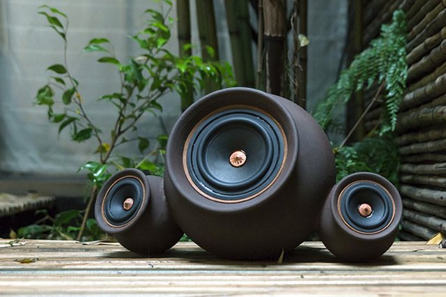 clay-speakers-mapuguaquen-designboom-03.jpg