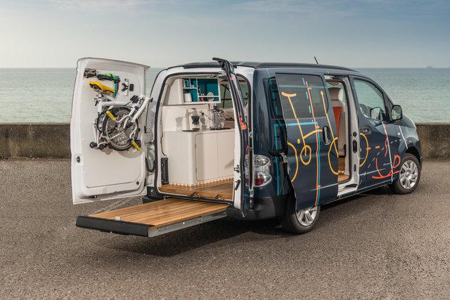 426157256_Nissan_e-NV200_WORKSPACe.jpg