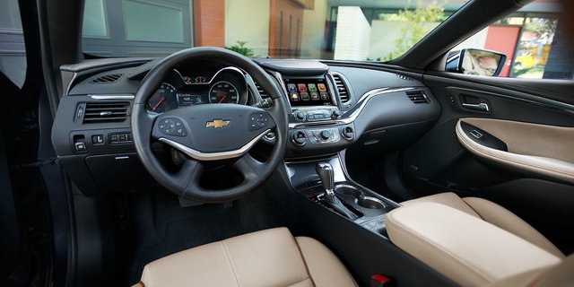 2018-impala-full-size-sedan-interior-gallery-02.jpg