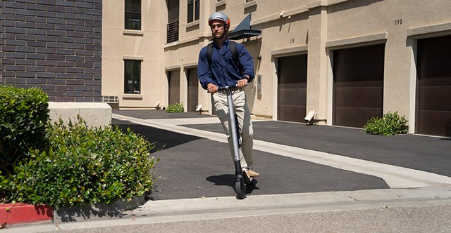 Ninebot KickScooter by Segway ES2 3.jpg