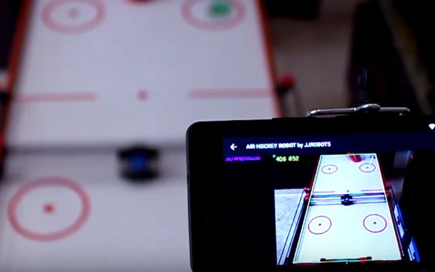Air-Hockey-Robot-EVO.jpg