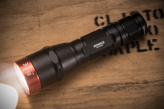 Shinola-x-Surefire-P2X-Fury-Flashlight-005.jpg