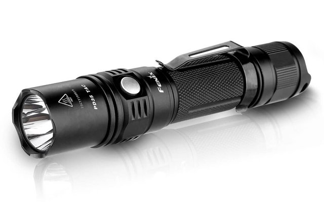 Fenix-PD35TAC-Tactical-Flashlight.jpg