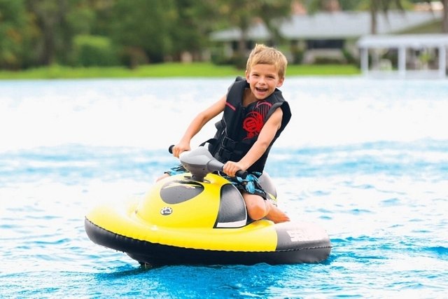 sea-doo-inflatable-water-scooter-1.jpg