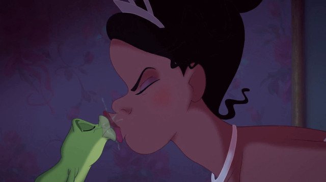 the-princess-tiana-x-the-frog-kiss-by-martianmanhunterdc-debr19h-fullview