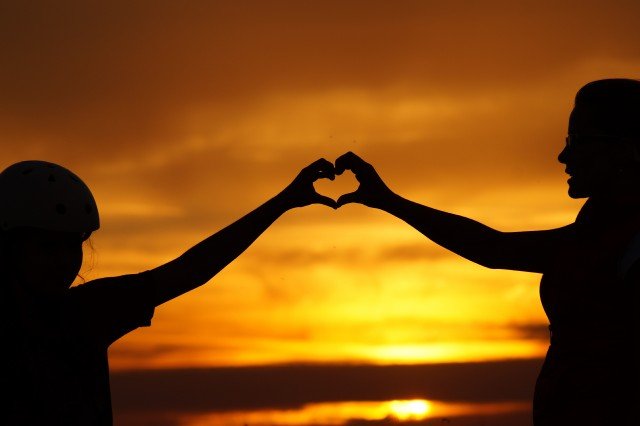 heart-backlit-beach