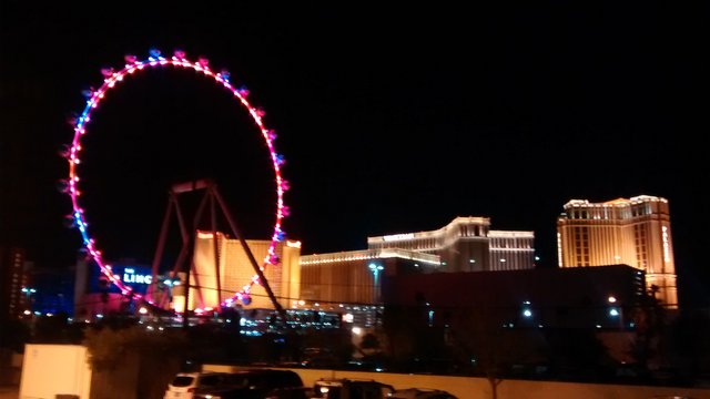 The High Roller Ferris Wheel at Night