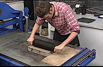 Inking an imaged lithographic stone