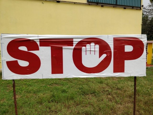 Stoppbanner in Sri Lanka