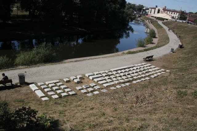 QWERTY-Denkmal in Jekaterinburg