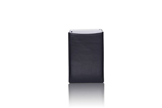 Silent_Pocket_Xl_sleeve_full_shielding_leather_privacy_protection_for_tablet_ipad_rfid_nfc_secure_sps-xlbl_800x.jpg