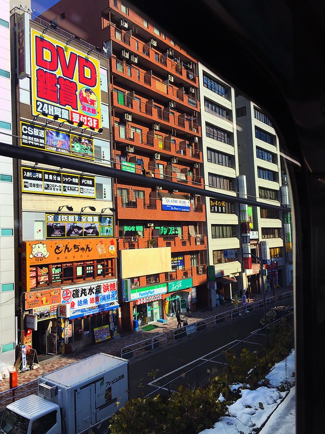 Ebisu-from-Yamanote-line-Tokyo-sottile-studio