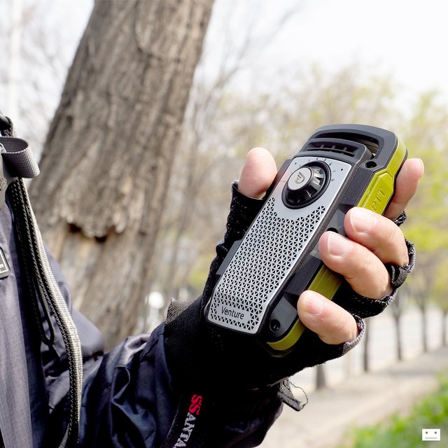 dreamwave-venture-speaker-walkie-talkie-1.jpg