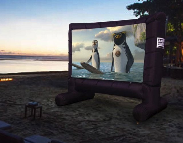 Inflatable-Movie-Screen-Projector.jpg