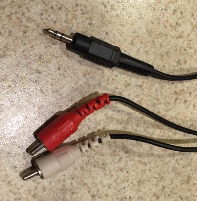 Mini plug to RCA cable