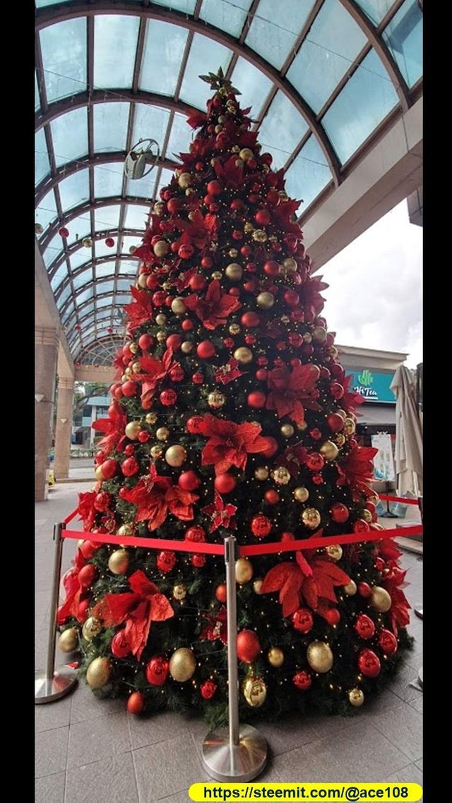 Christmas Tree Far East Plaza
