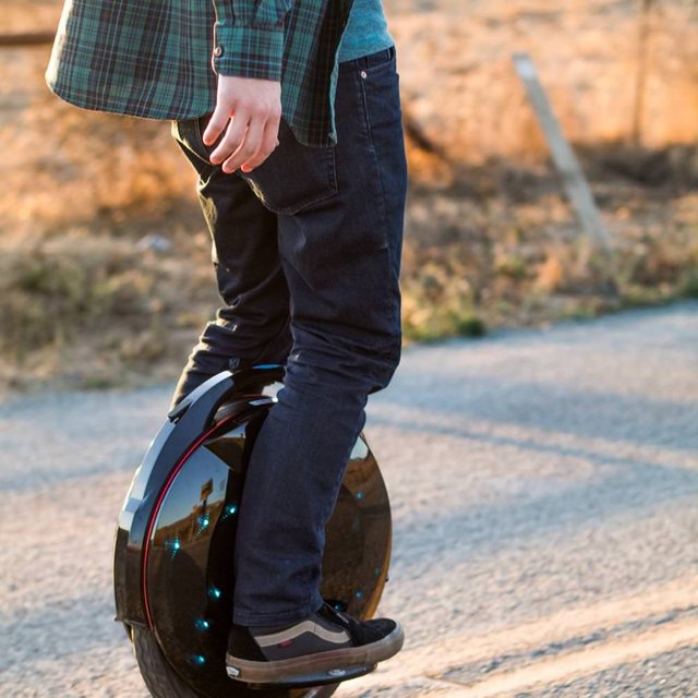 SoloWheel-_6-of-159_Web_1000x1500.jpg