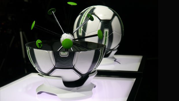 Adidas-miCoach-Smartball-2.jpg