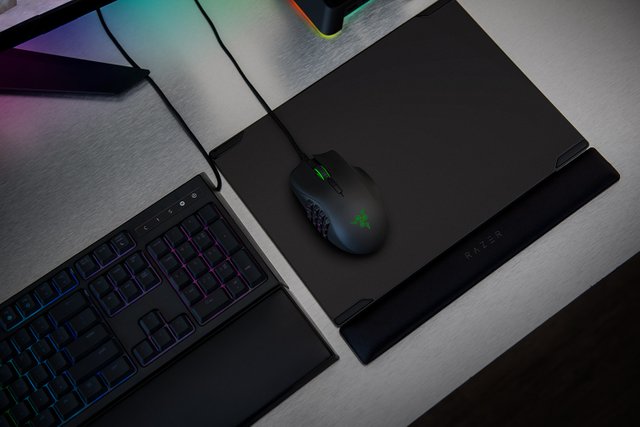 Razer-Naga-Trinity3.jpg