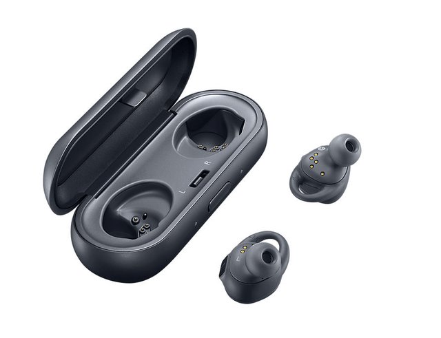 fr-gear-iconx-r150-sm-r150nzkaxef-000000010-dynamic-combination2-black.jpeg