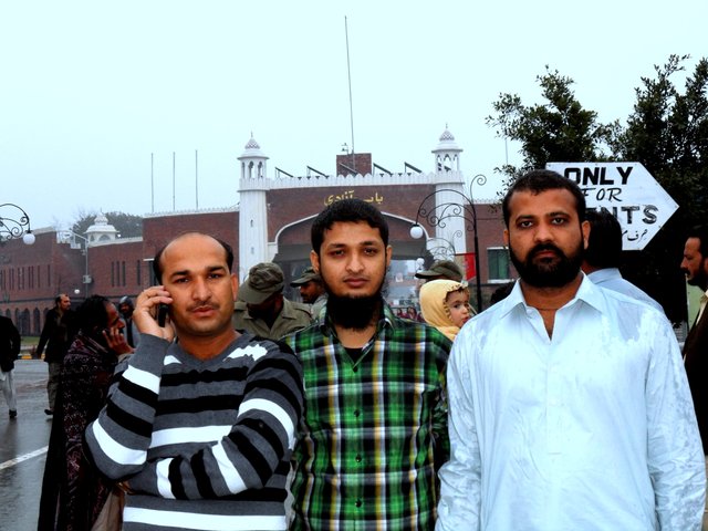 Abdul Moiz khanzada in Lahore