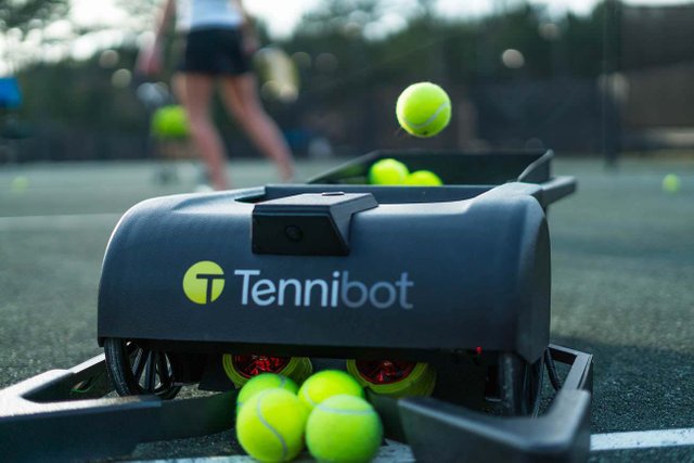 Tennibot-Robotic-Tennis-Ball-Collector-01.jpg