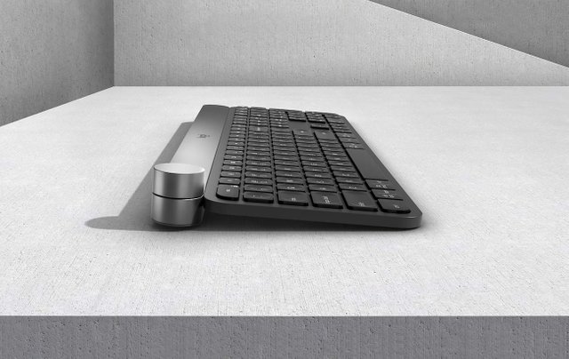 Logitech-Craft-Advanced-Smart-Keyboard-03.jpg