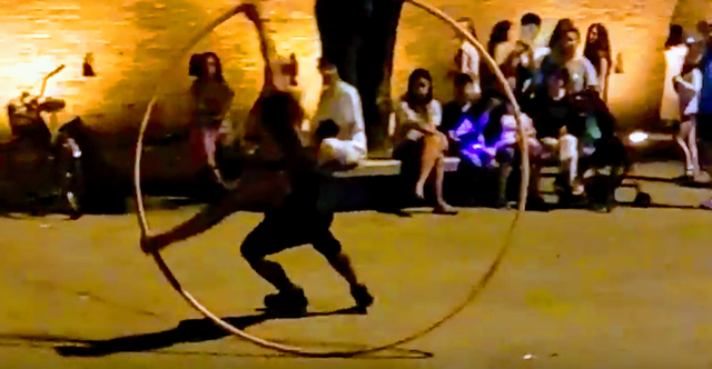 hoop-dancer.png