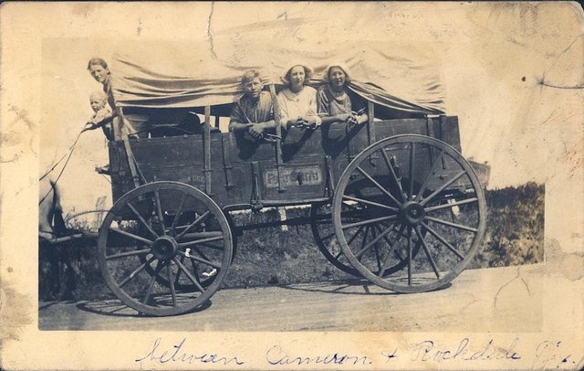Vintage migration carriage