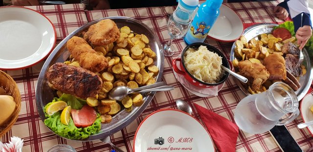 Dinner Table - Food