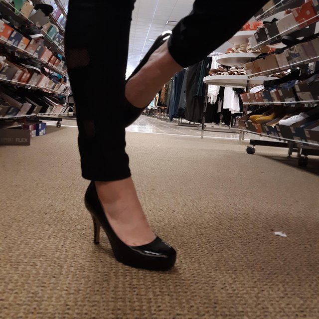 😘
