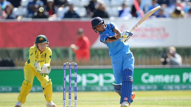 Harmanpreet's breezy ton propels India to WWC final