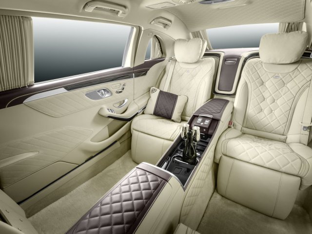 The back comes with four seats, where on pair of seats faces the other pair. That gives it the feel of a limousine.