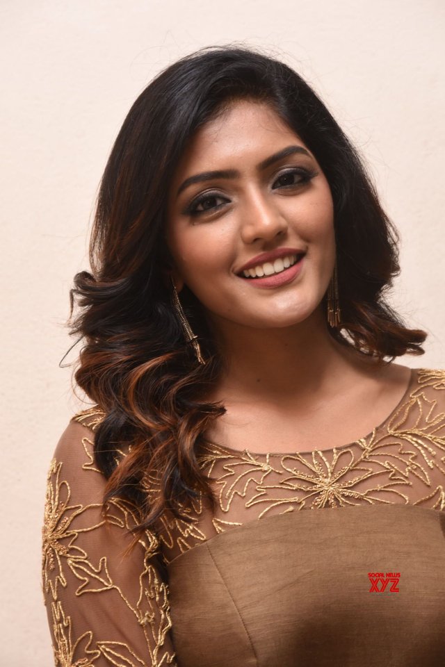 Actress Eesha Rebba Stills From Maya Mall Pre Release Event