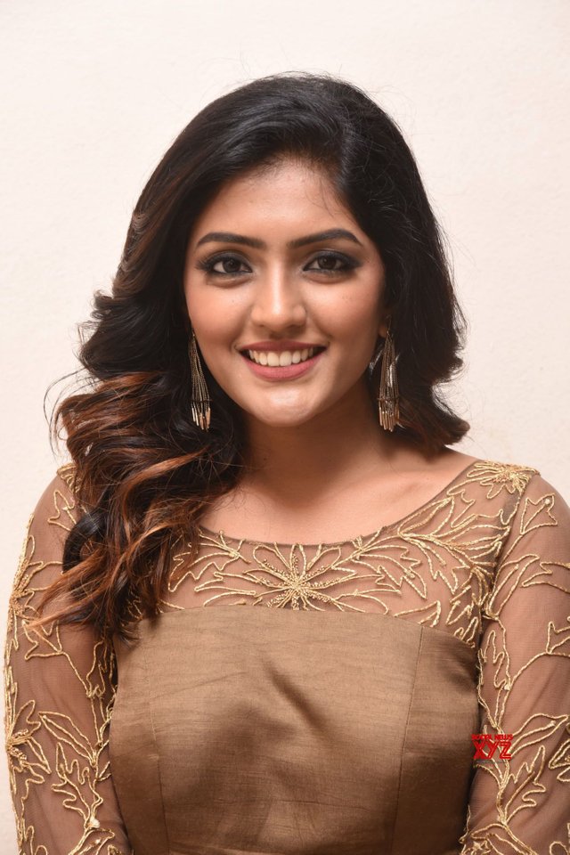 Actress Eesha Rebba Stills From Maya Mall Pre Release Event