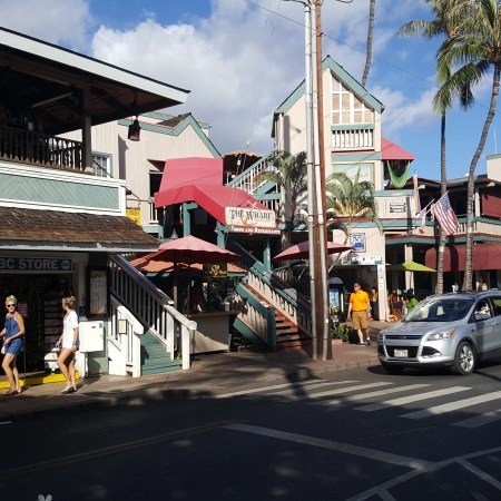 Street Views Near The Outlets of Maui 1