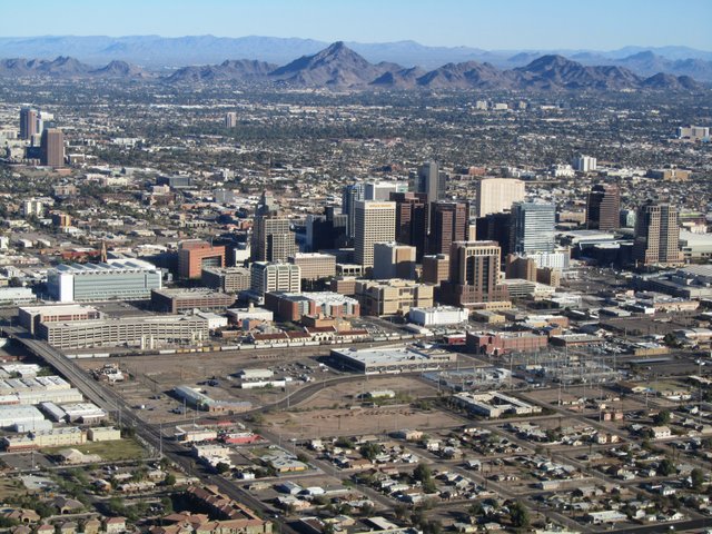 Phoenix_AZ_Downtown_from_airplane