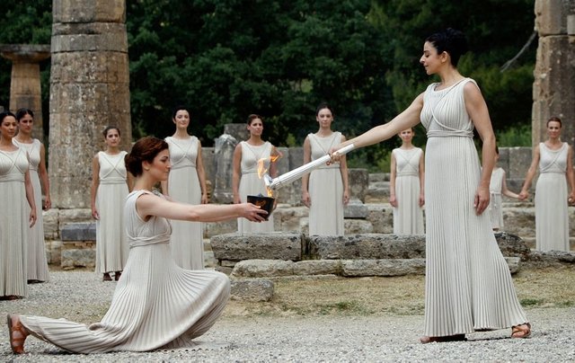 Ancient Greek Clothing More Than Meets The Eye Steemit