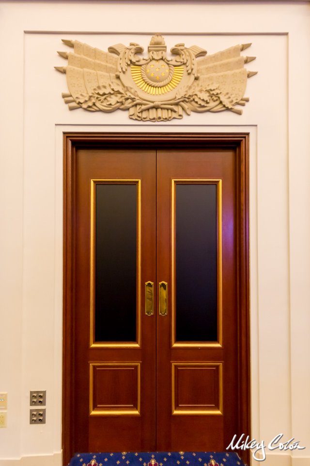 15_1_80_sec_at_f_4_0_Edward_M_Kennedy_Institute_Senate_Chamber_colonphoto_com