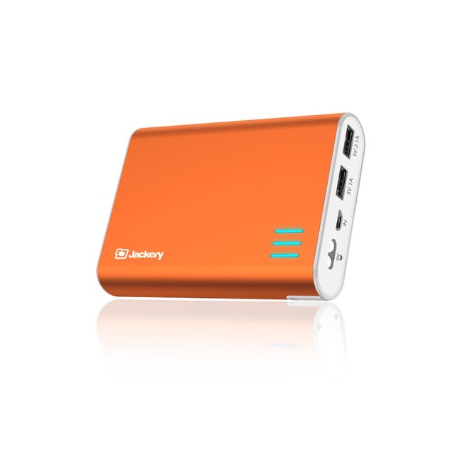 External Battery Charger Jackery Giant+ 12000mAh $26.19 @ Amazon - Save $43.80 (63%)