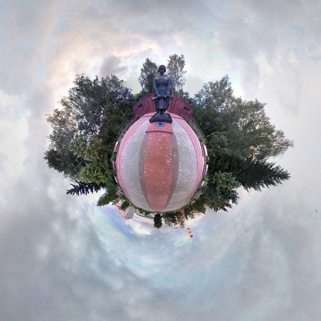 TINYPLANET_PANO_20140816_195915.jpg