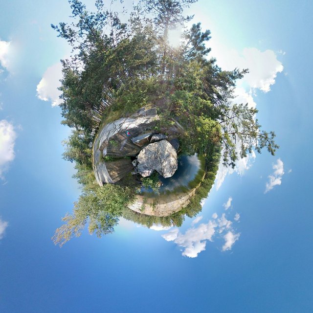 TINYPLANET_PANO_20140705_164930.jpg