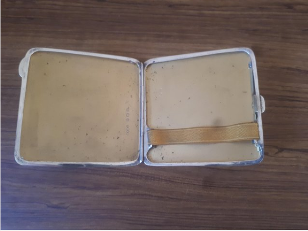 Screenshot-2018-5-23 1937 ENGINE TURNED SOLID SILVER CIGARETTE CARD CASE For Sale in Enderby, Leicestershire Preloved.png
