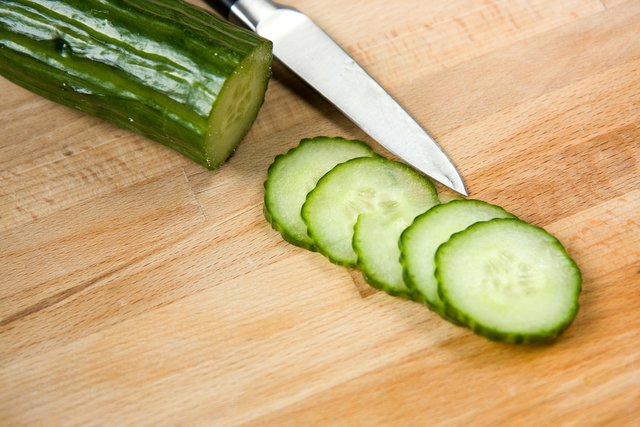 cucumber-78789_1920.jpg